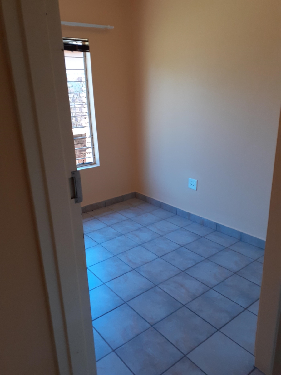 2 Bedroom Property for Sale in Vaalpark Free State
